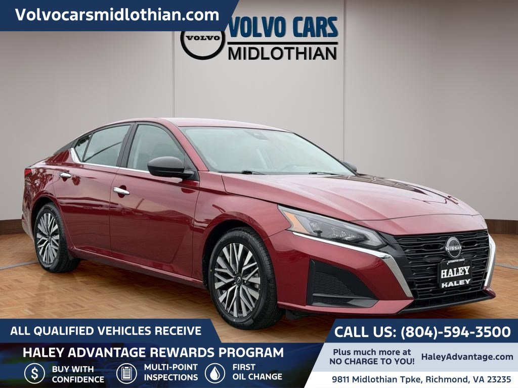 Used 2024 Nissan Altima 2.5 SV Sedan