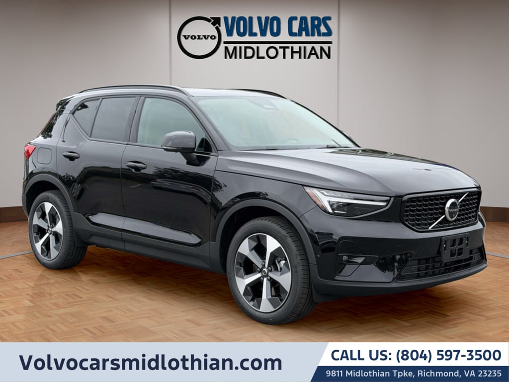 2026 Volvo XC40 B5 Plus Dark AWD's photo