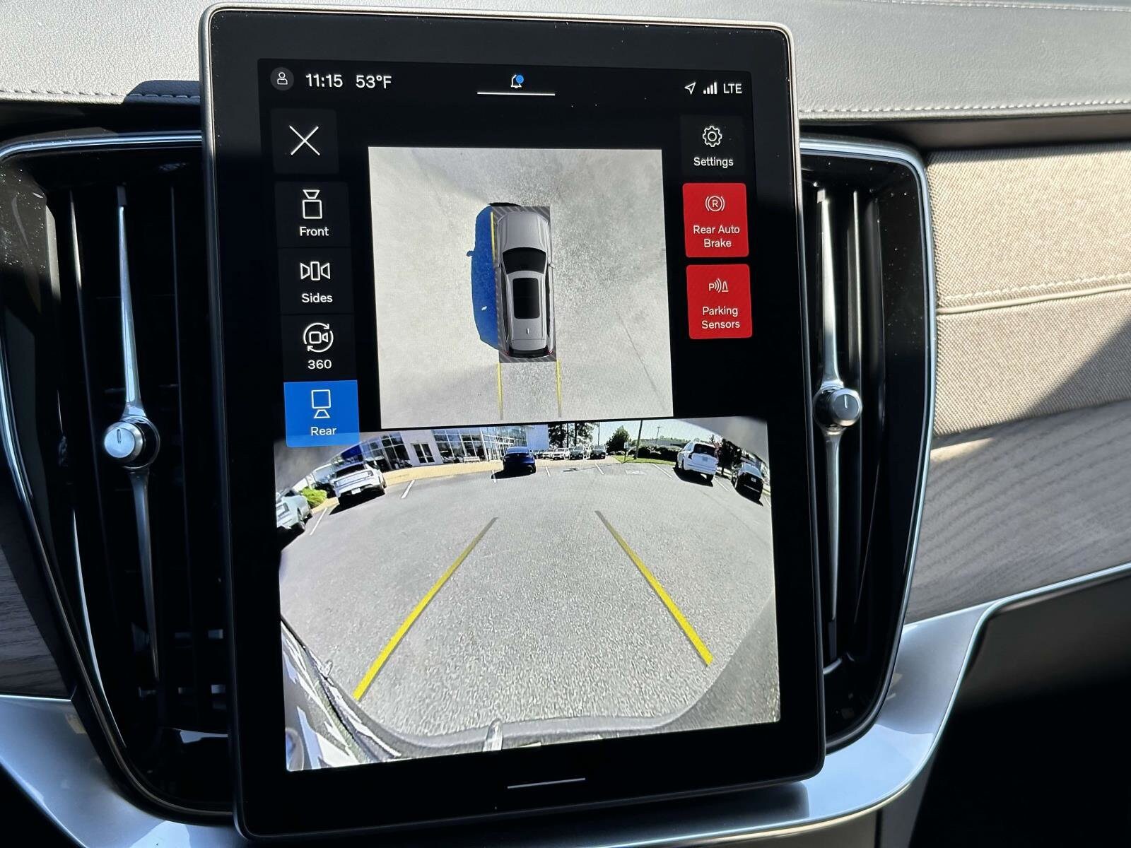 2025 Volvo XC90 photo 4