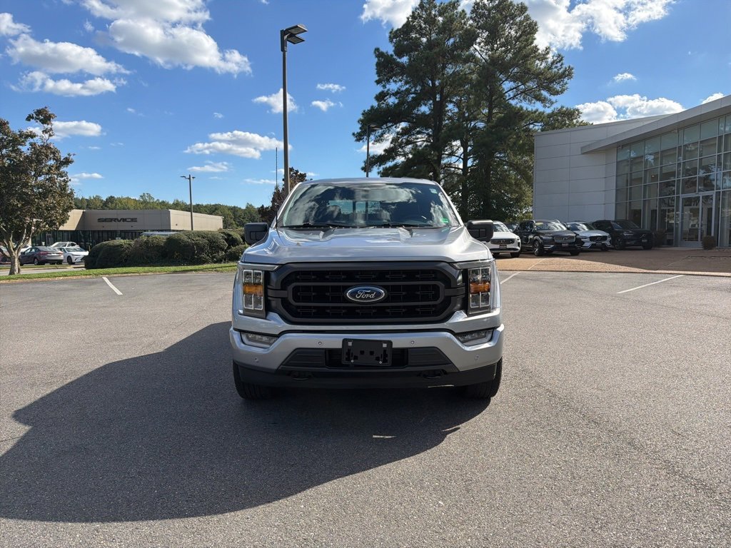 2021 Ford F-150 XLT photo 2