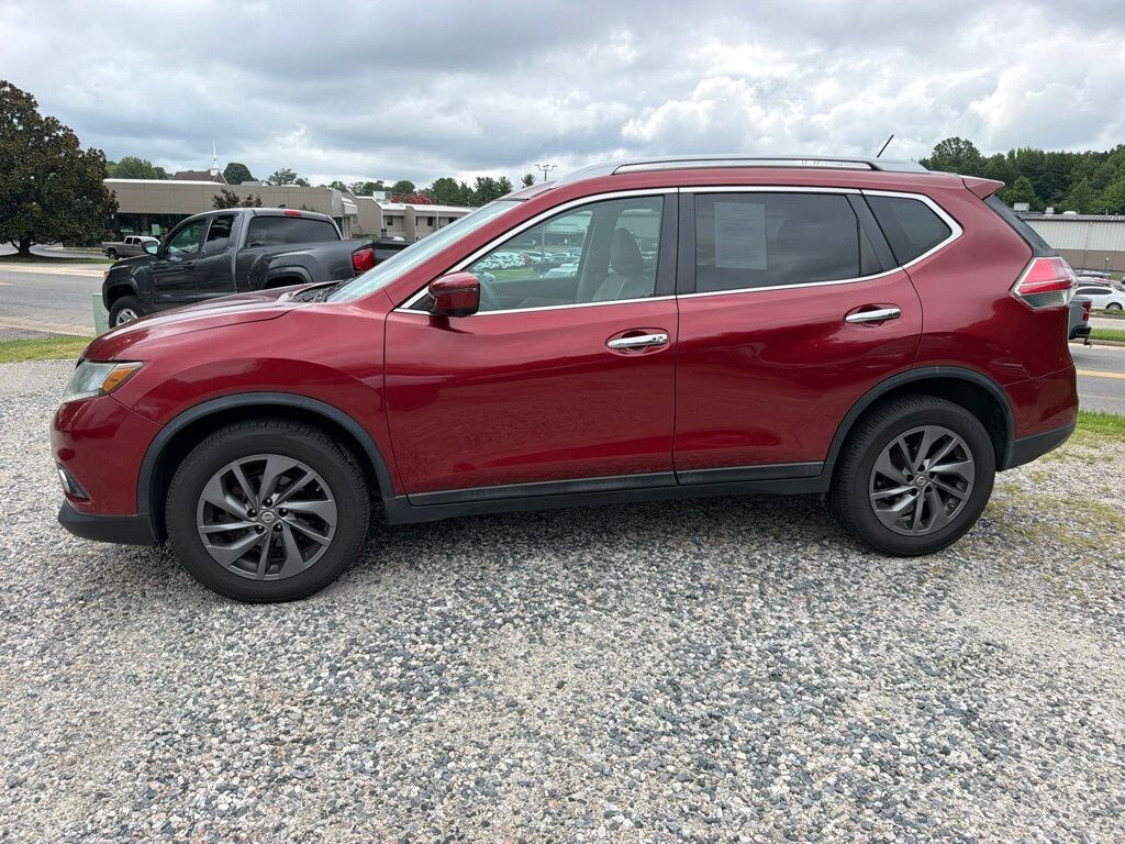 Used 2016 Nissan Rogue SL SUV