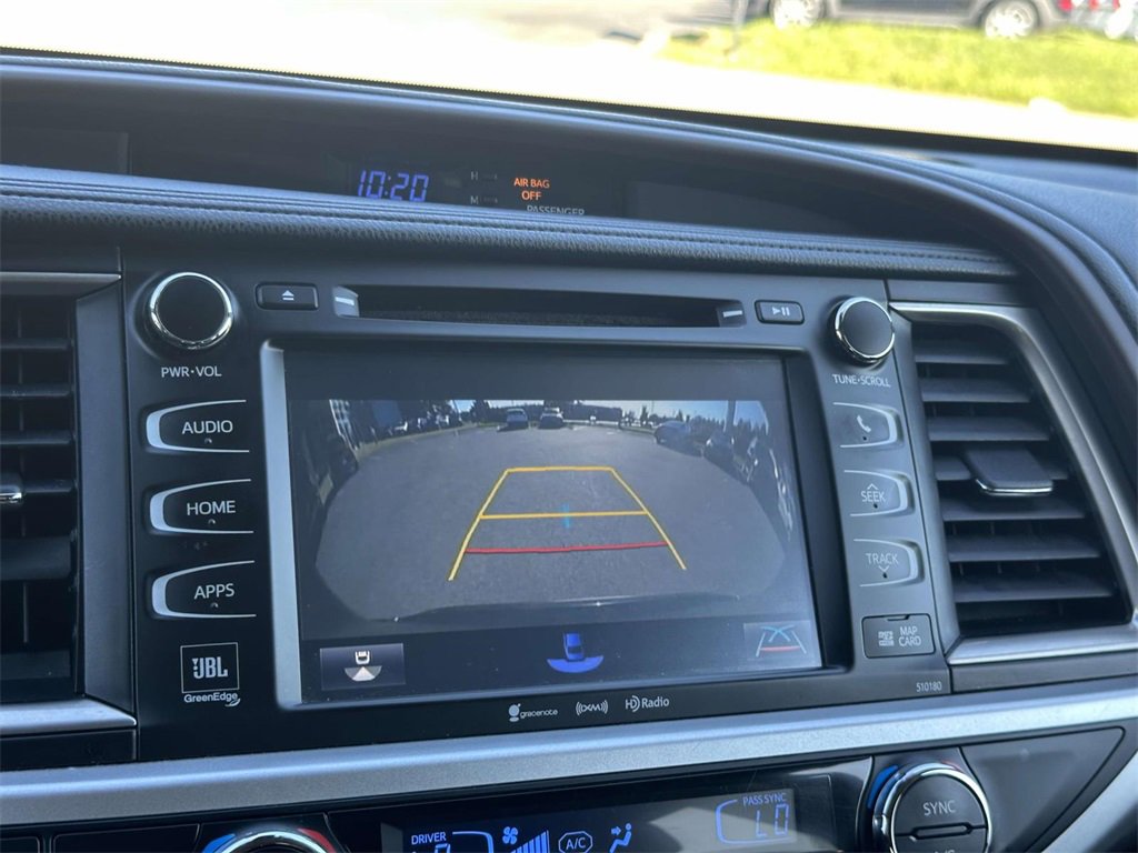 2017 Toyota Highlander Limited Platinum photo 3
