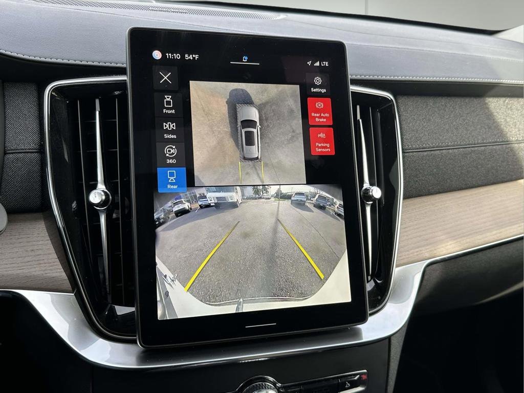 2025 Volvo XC90 Plus - Photo 4