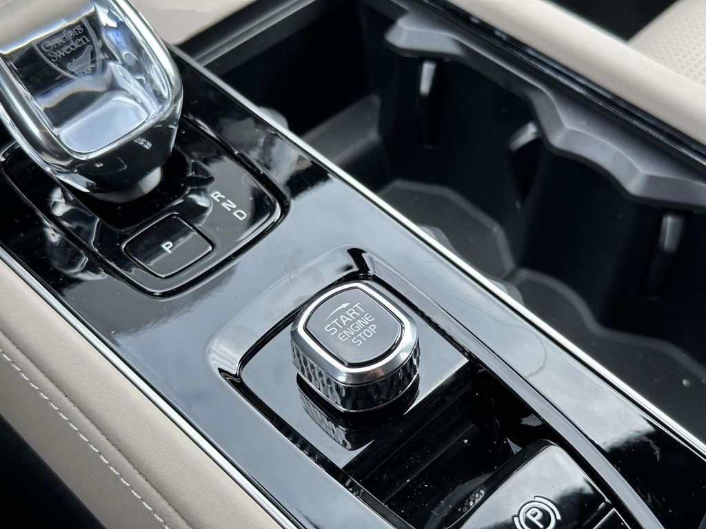 2026 Volvo XC90 Ultra - Photo 7