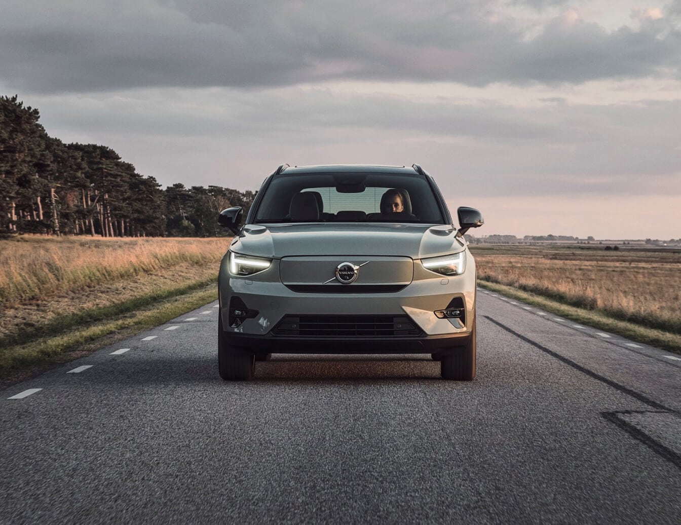 2024 Audi Q4 e-tron vs. Volvo XC40 Recharge Comparison Summary