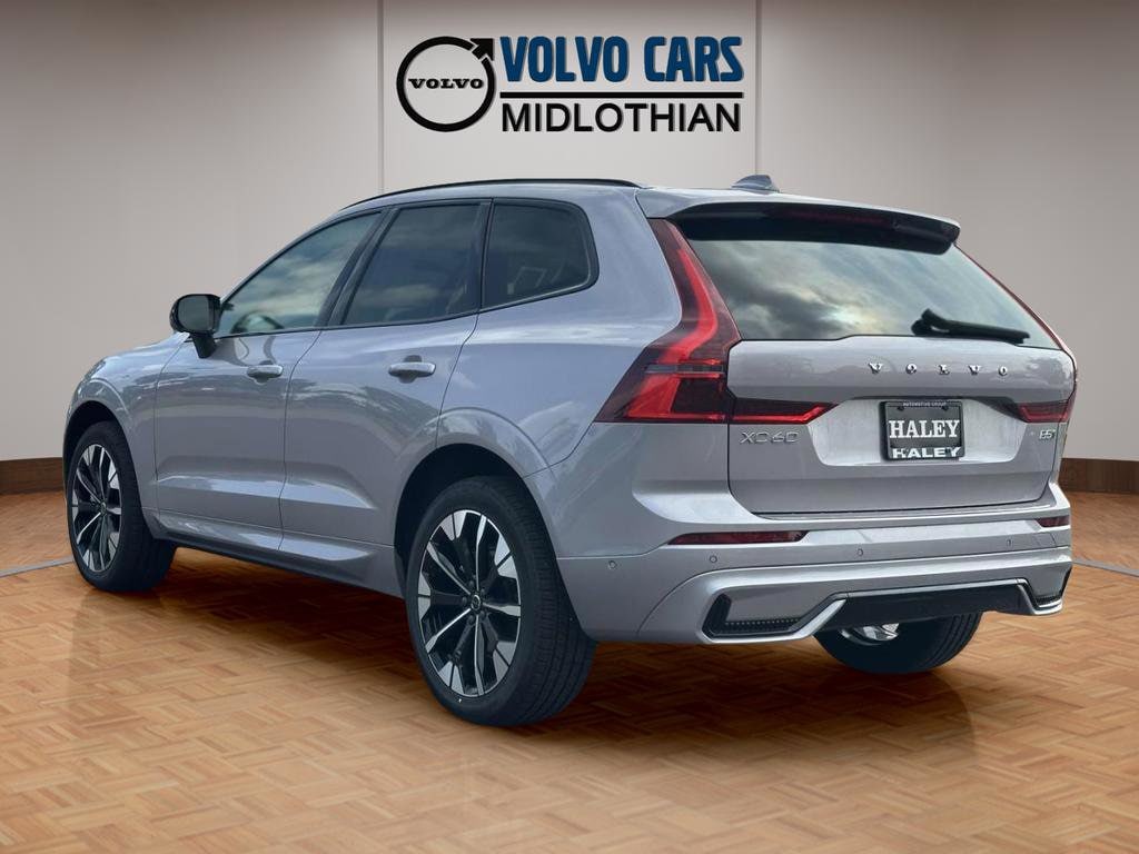 2026 Volvo XC60 Plus - Photo 22