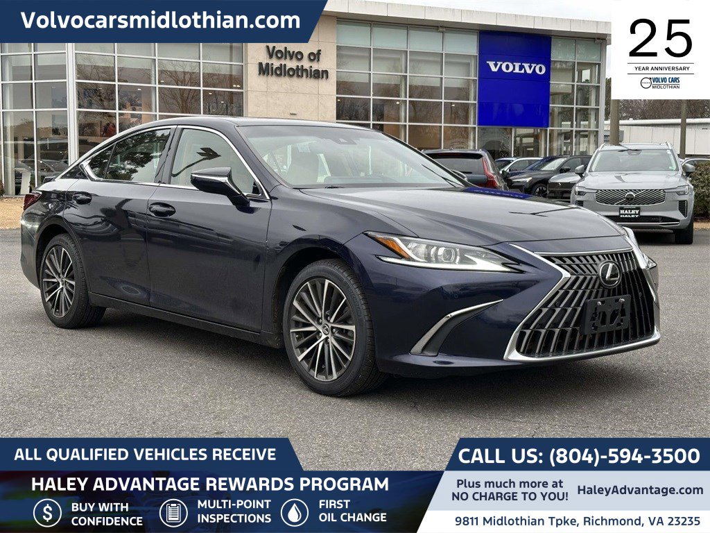 2022 Lexus ES 250's photo