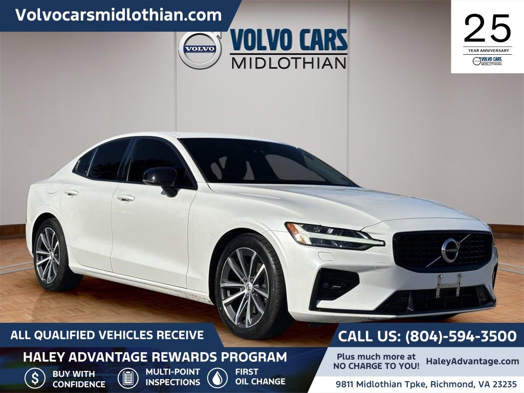 Used 2022 Volvo S60 B5 Momentum Sedan