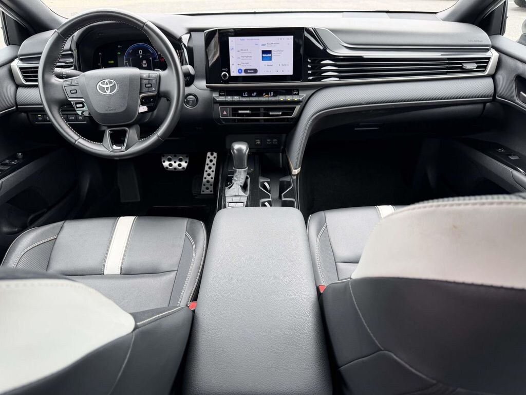 Used 2025 Toyota Camry SE Sedan