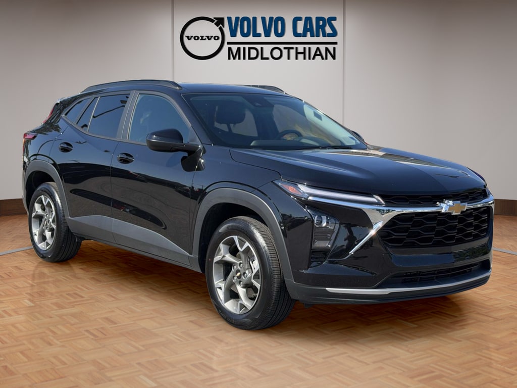 2025 Chevrolet Trax LT's photo