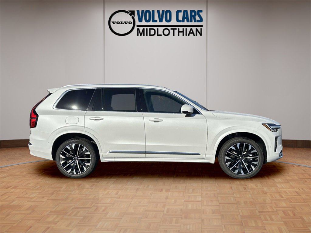 2026 Volvo XC90 Plus photo 2