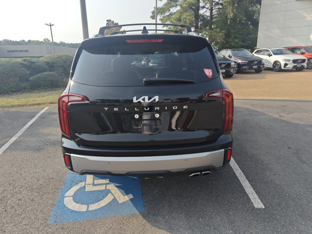 2024 Kia Telluride S photo 3
