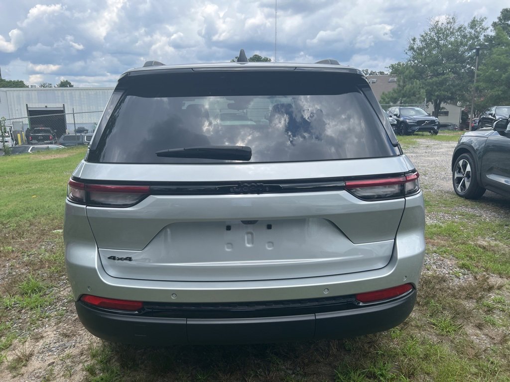 2023 Jeep Grand Cherokee Altitude X photo 4