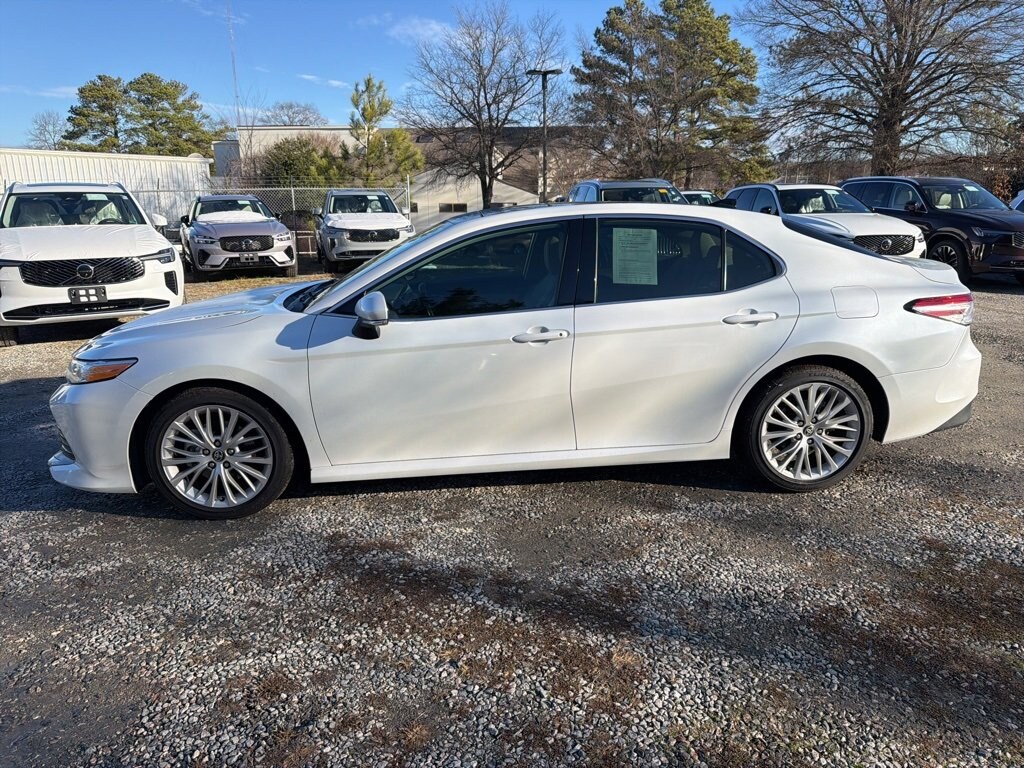Used 2020 Toyota Camry XLE Sedan