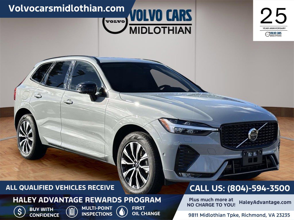 2025 Volvo XC60 Plus's photo