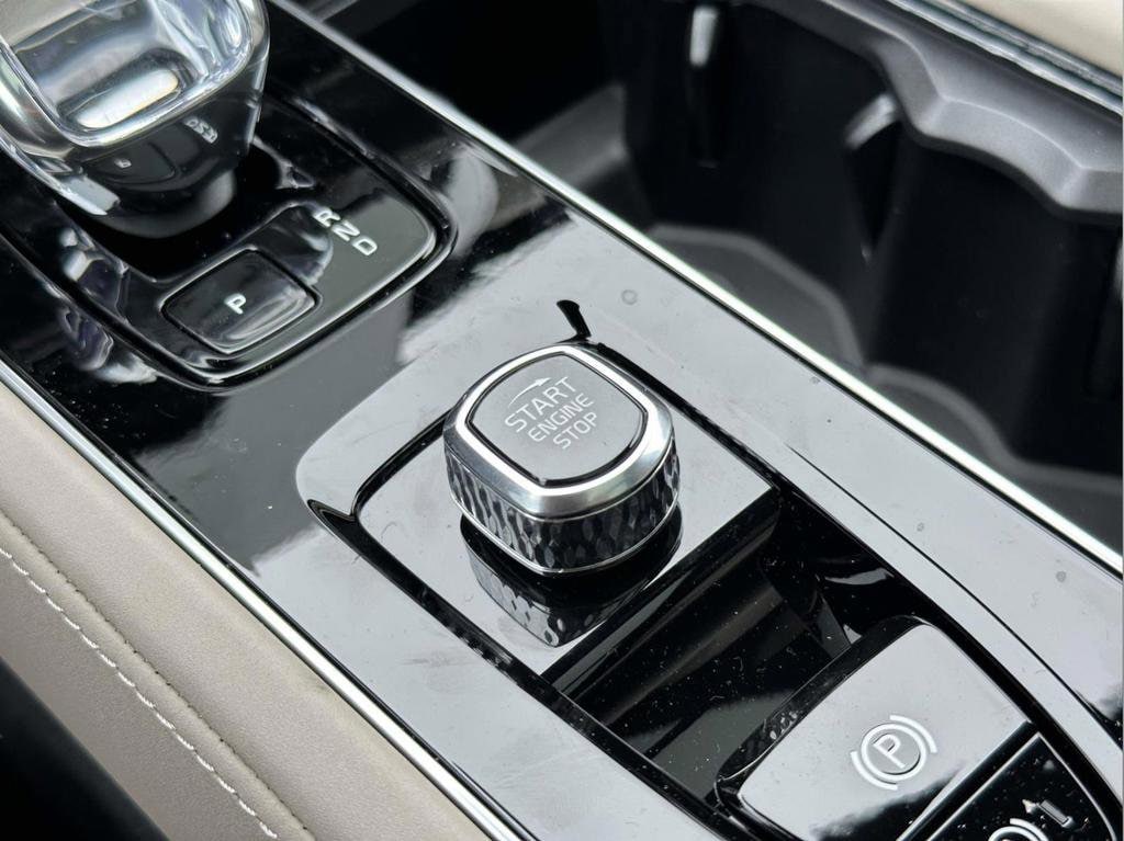 2026 Volvo XC90 Plus - Photo 7