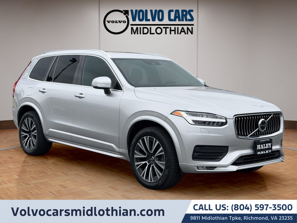 2022 Volvo XC90 T5 Momentum FWD's photo