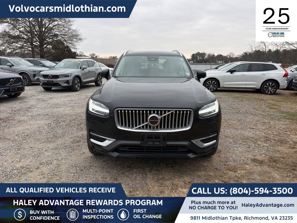 2023 Volvo XC90 Plus's photo