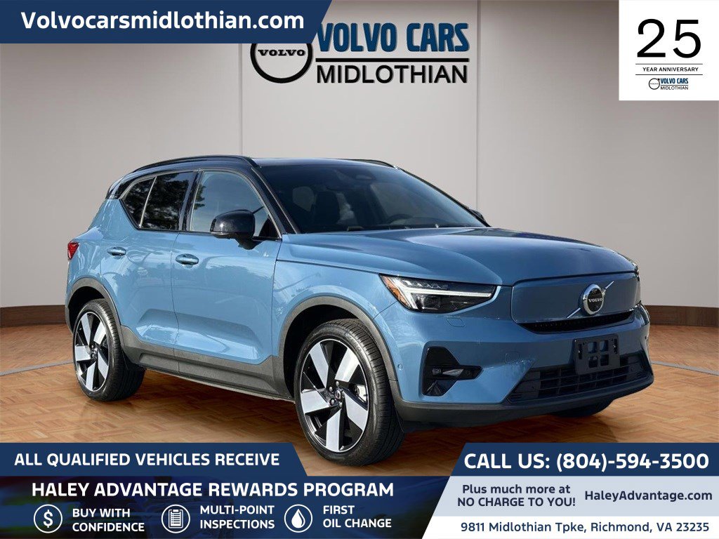 2023 Volvo XC40 Ultimate's photo