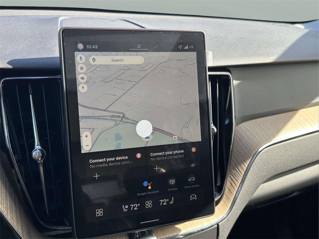 2026 Volvo XC60 B5 Plus photo 3