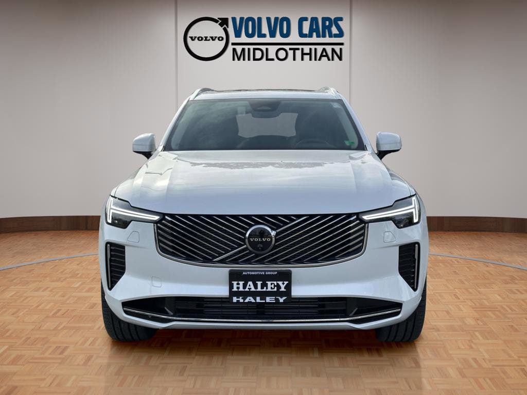 2025 Volvo XC90 Plus - Photo 25