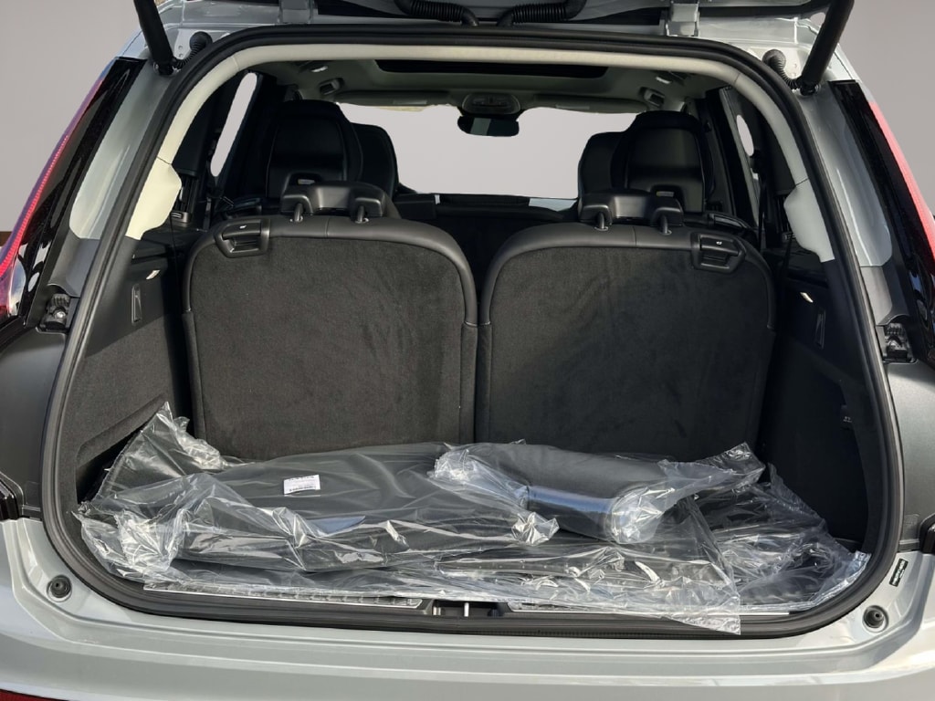 2026 Volvo XC90 Ultra - Photo 13