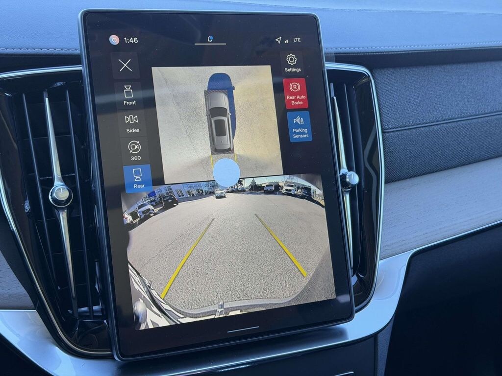 New 2026 Volvo XC90 B6 Plus 7-Seater SUV