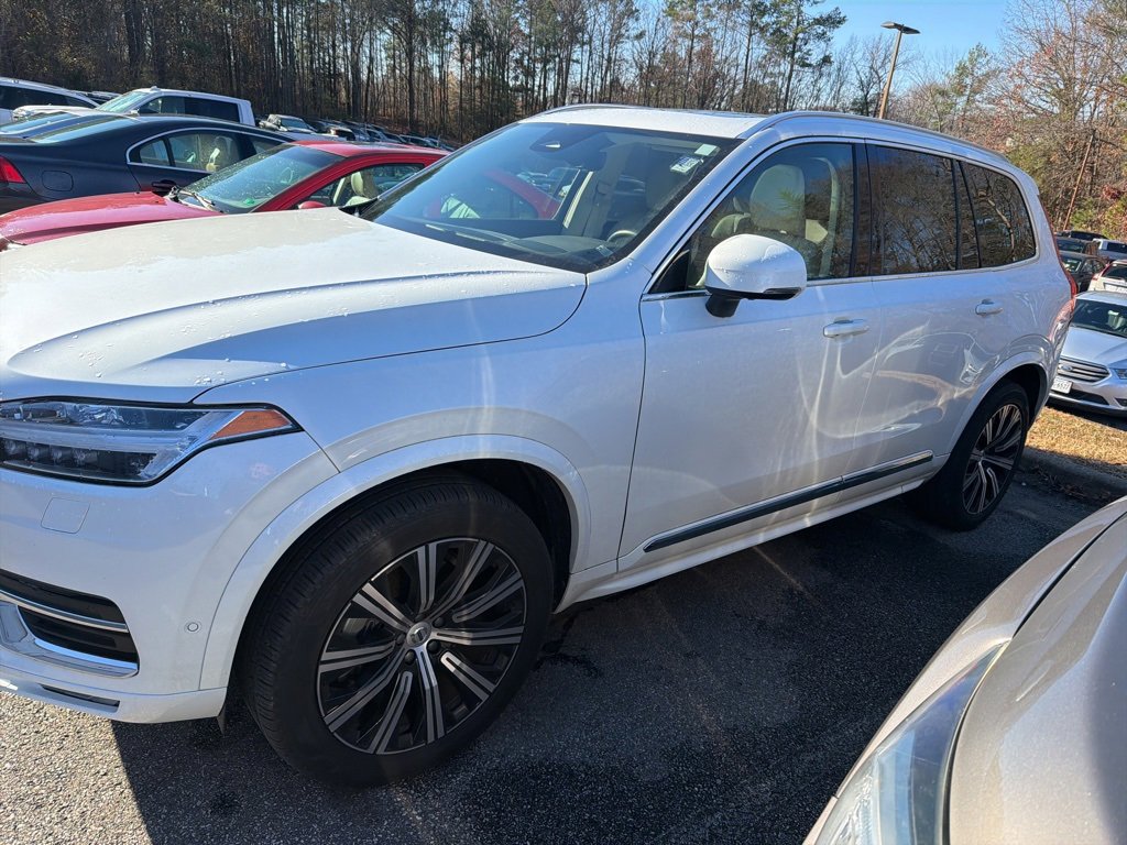 2024 Volvo XC90 Plus photo 2