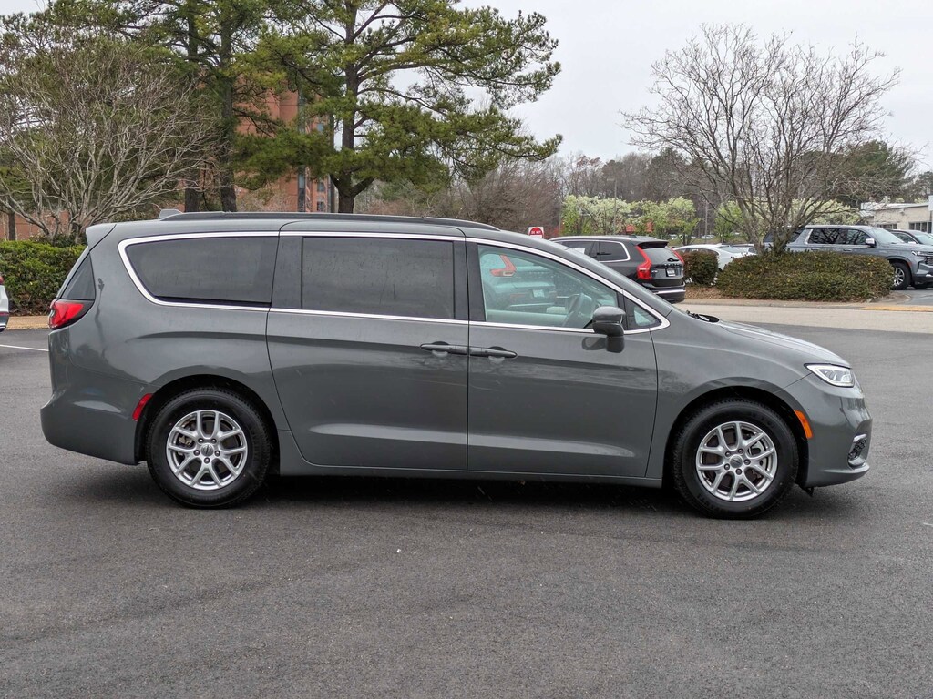 Used 2022 Chrysler Pacifica For Sale at Haley Buick GMC Midlothian VIN 2C4RC1BG8NR111228