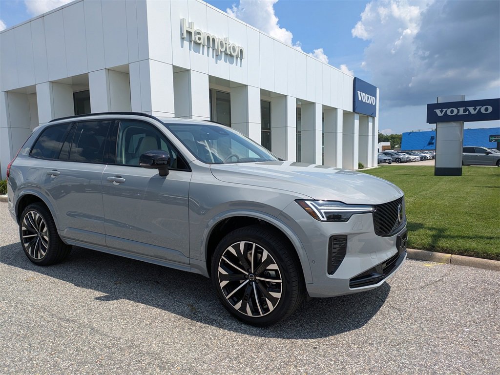 2026 Volvo XC90 photo 2