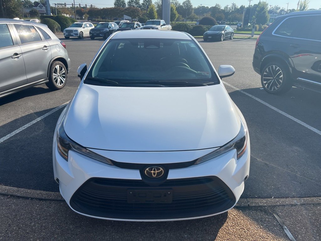 2024 Toyota Corolla LE photo 2