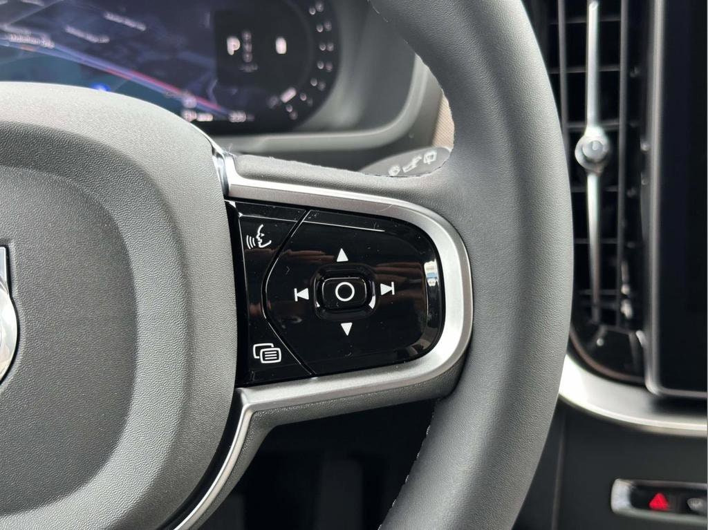 2026 Volvo XC90 Ultra - Photo 9