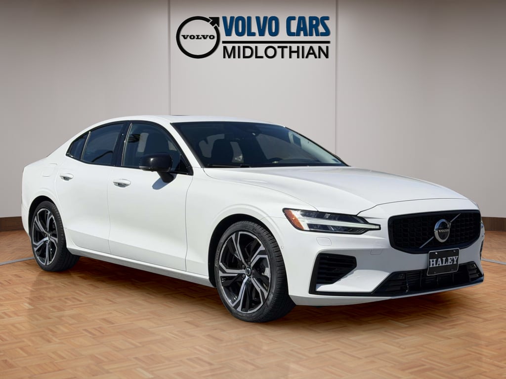 2023 Volvo S60 T8 Recharge Plus Dark Theme AWD's photo