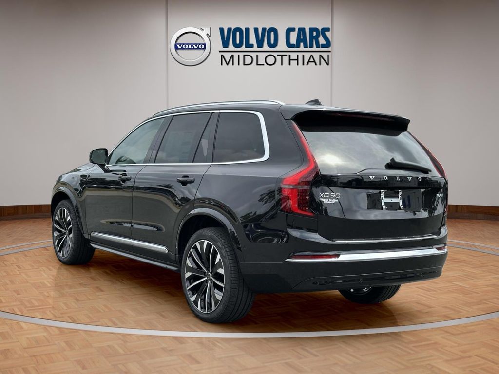 2026 Volvo XC90 Plus - Photo 22