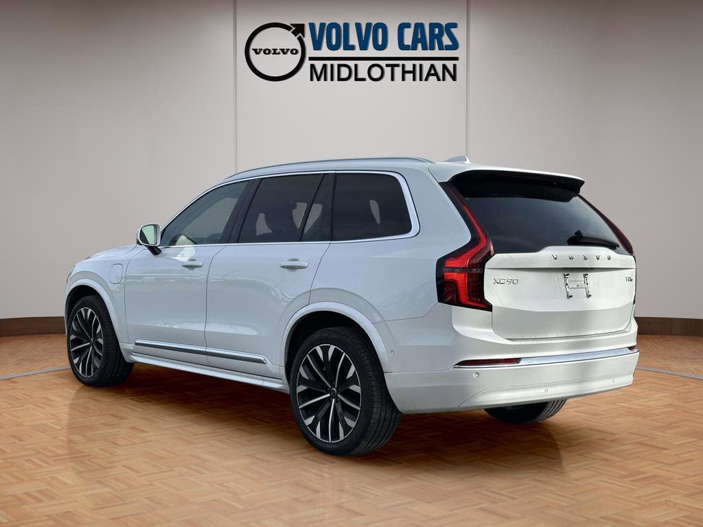 2025 Volvo XC90 Plus - Photo 22