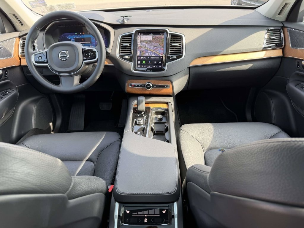 Used 2023 Volvo XC90 B6 Plus 7-Seater SUV