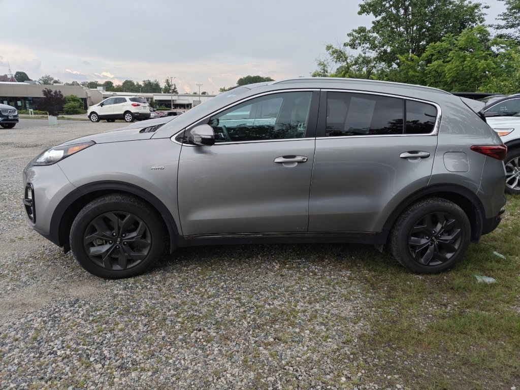 2020 Kia Sportage S photo 2