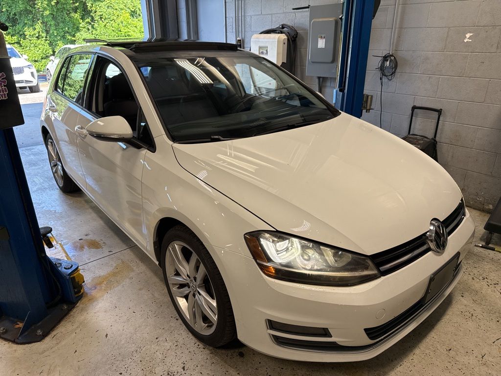 2015 Volkswagen Golf TSI SE 4-door Auto PZEV's photo