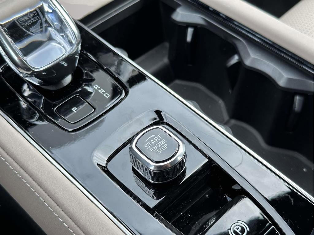 2026 Volvo XC90 Ultra - Photo 7