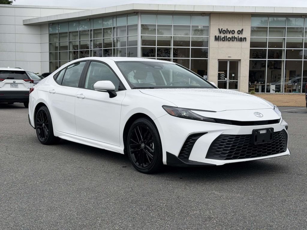 Used 2025 Toyota Camry SE Sedan