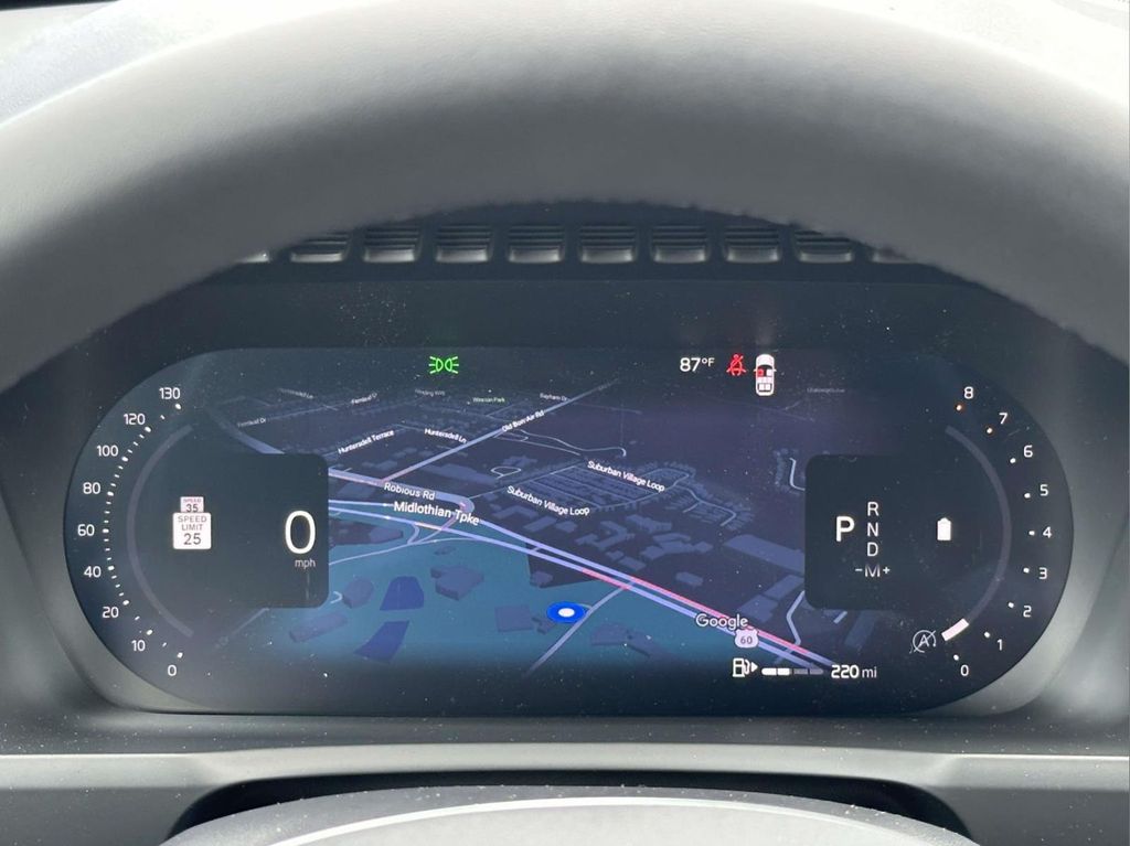2026 Volvo XC90 Ultra - Photo 10