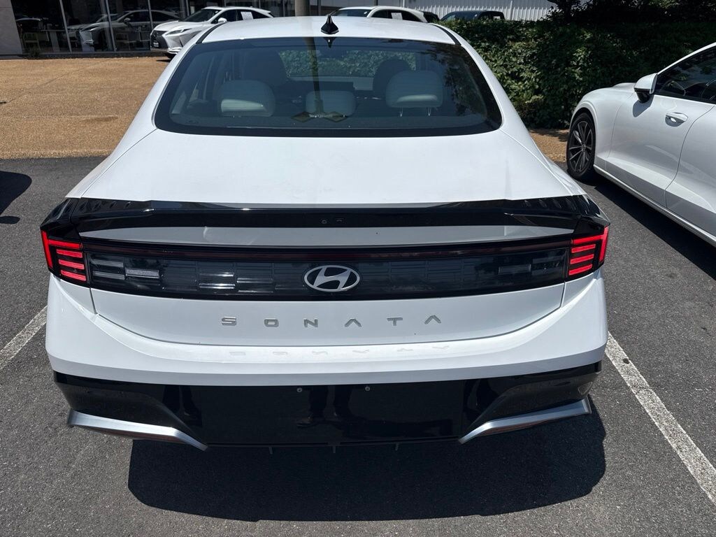 Used 2024 Hyundai Sonata SEL Sedan