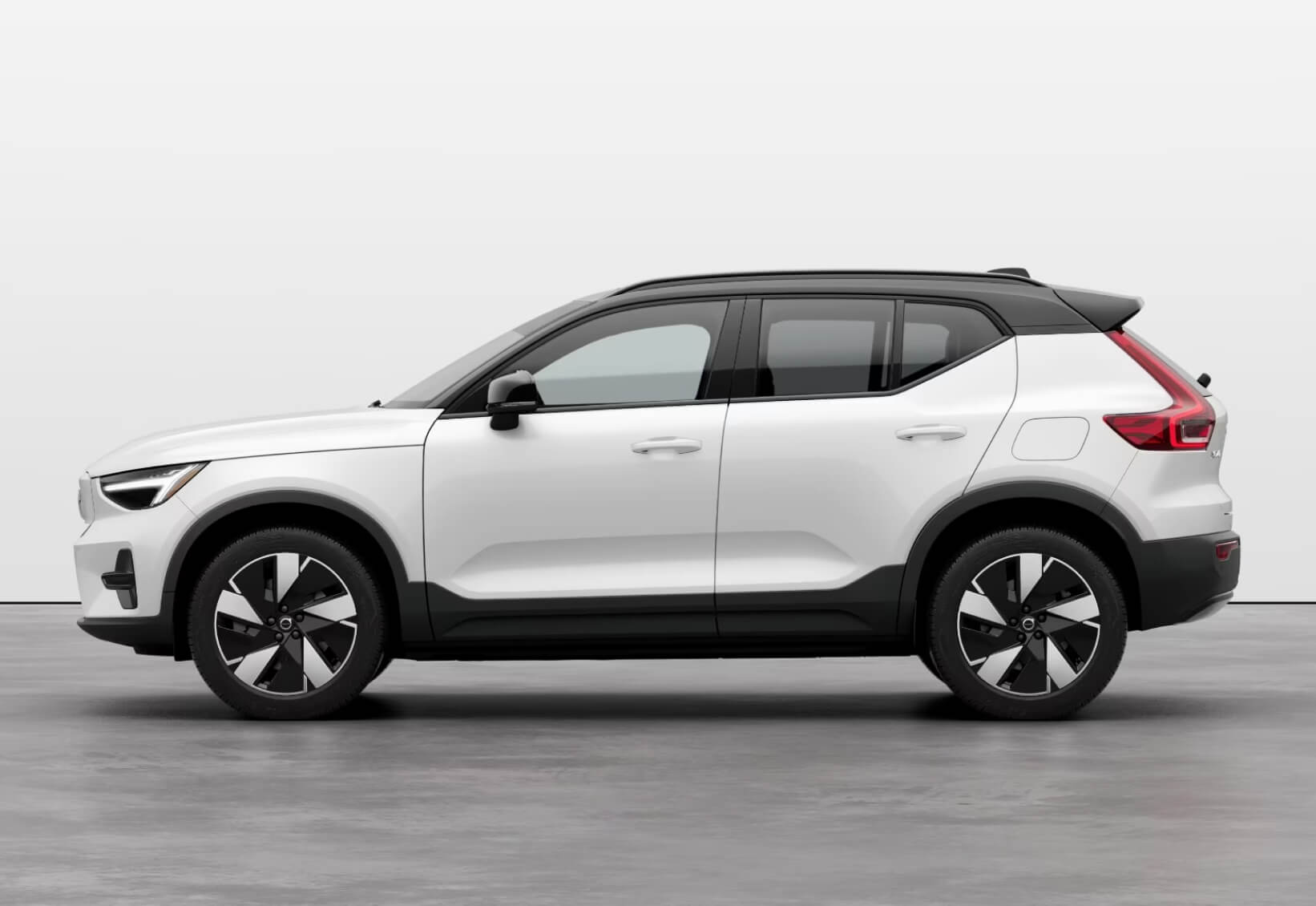2Volvo XC40 Recharge