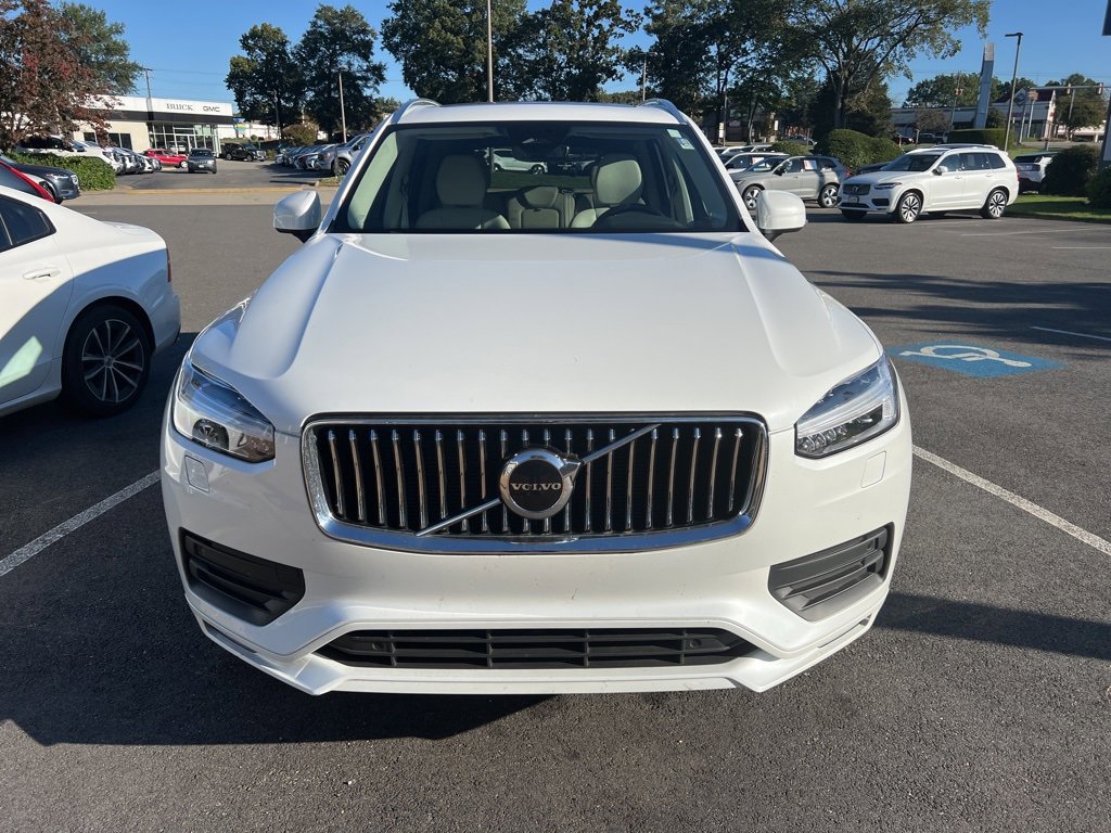 2023 Volvo XC90 Core photo 2