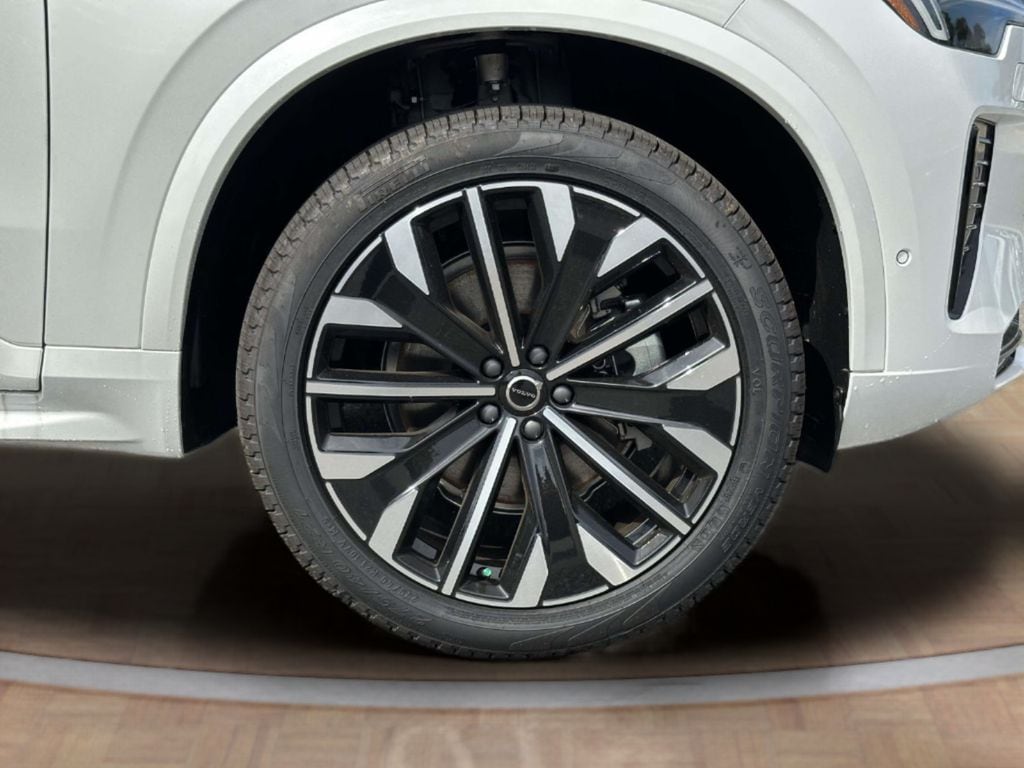 2026 Volvo XC90 Ultra - Photo 23