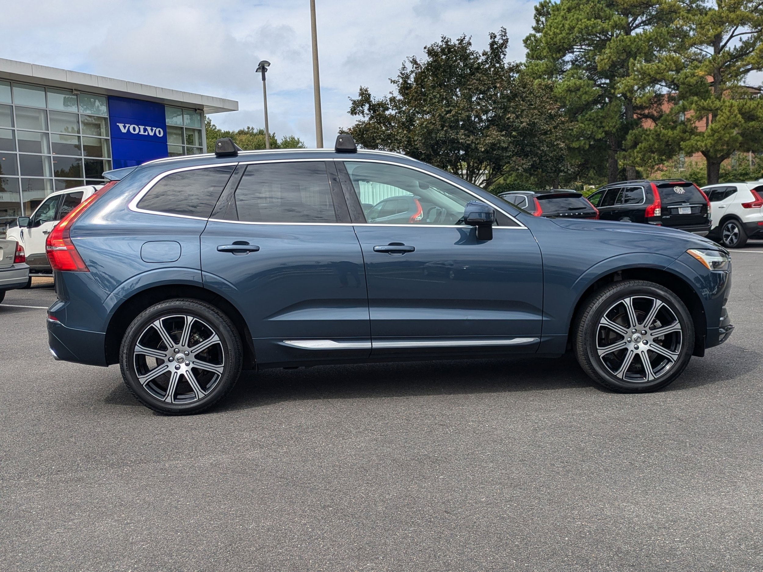 Used 2021 Volvo XC60 Inscription with VIN YV4102RL9M1846394 for sale in Midlothian, VA