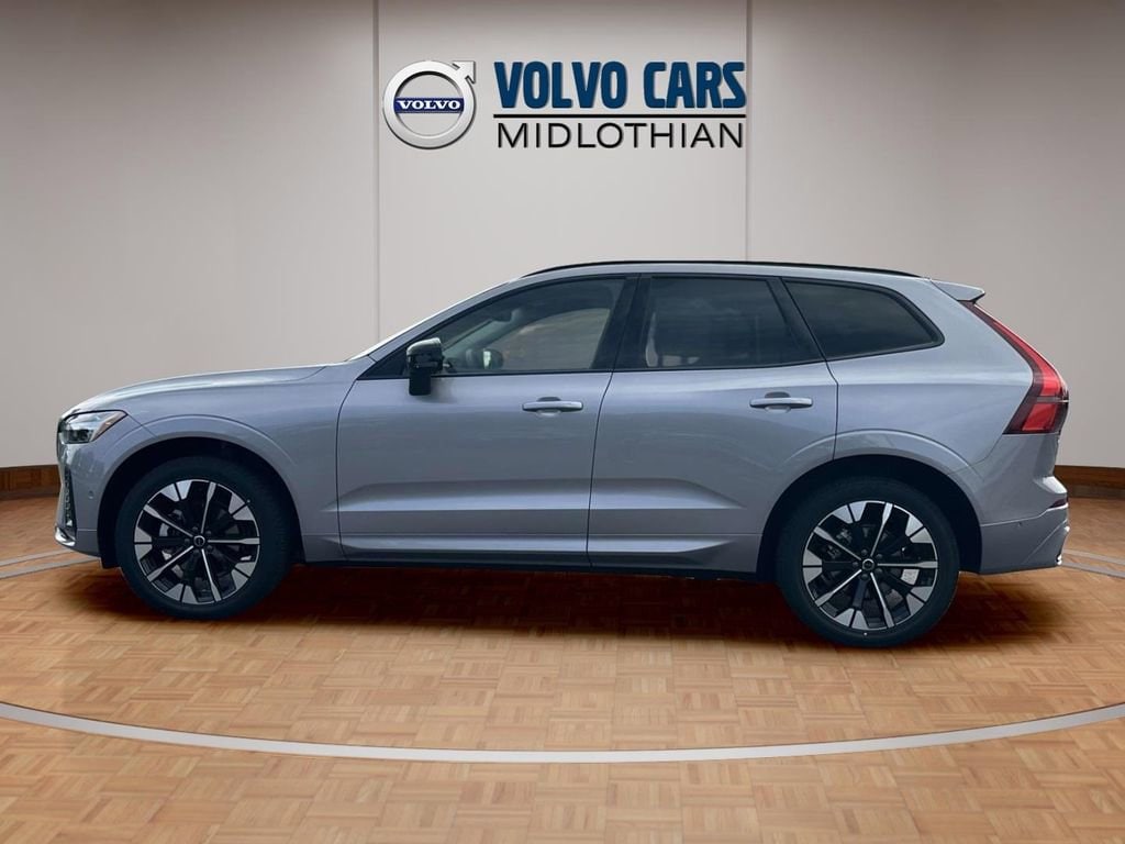 2026 Volvo XC60 Plus - Photo 23