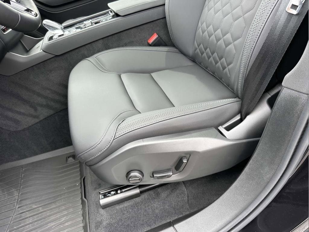 2026 Volvo XC90 Plus - Photo 16