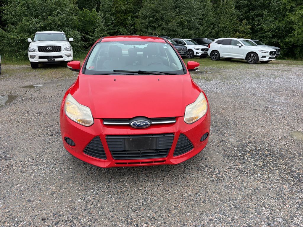 2014 Ford Focus Sedan SE's photo
