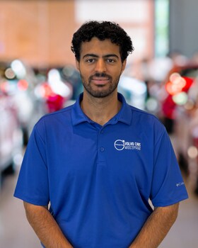 Staff member Mena Estefanous from b8edb7c37228
